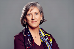 <strong>但善用AI的创意工</strong>