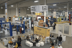 为矿业设备取办事